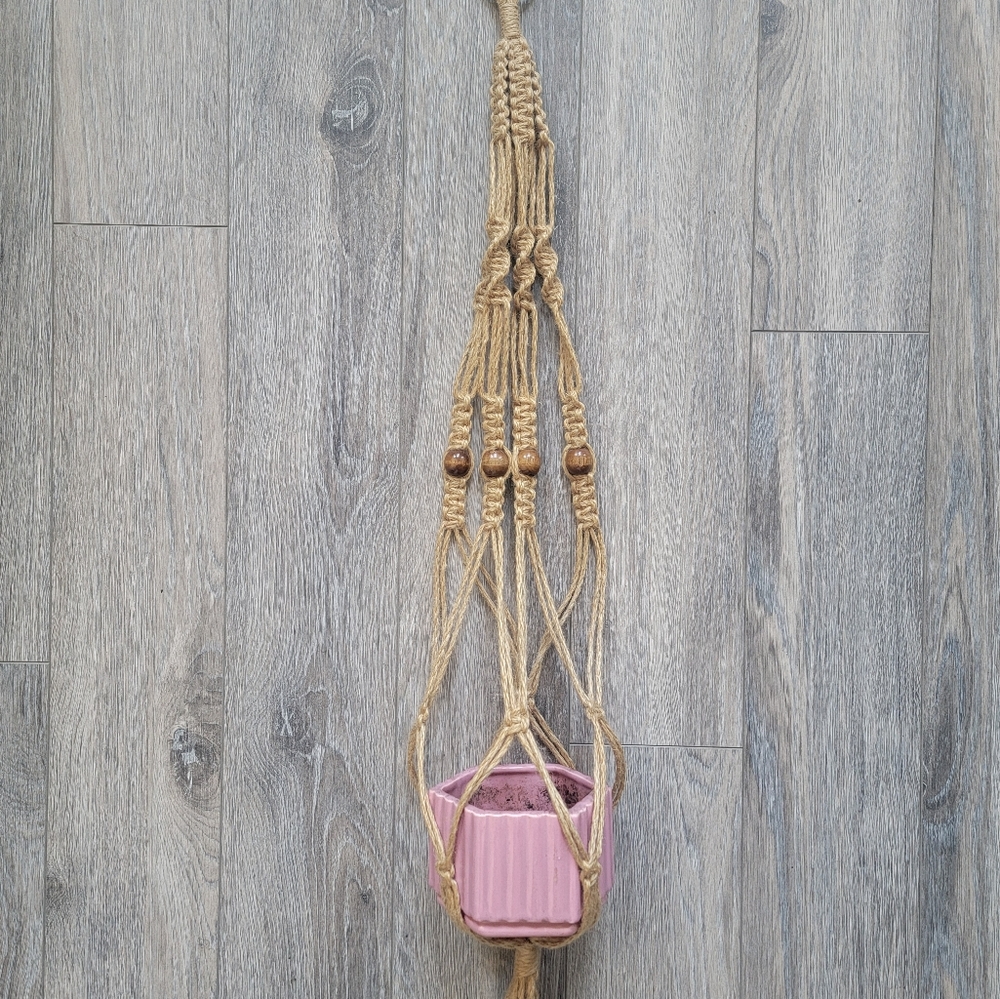 hanging macrame plant holder